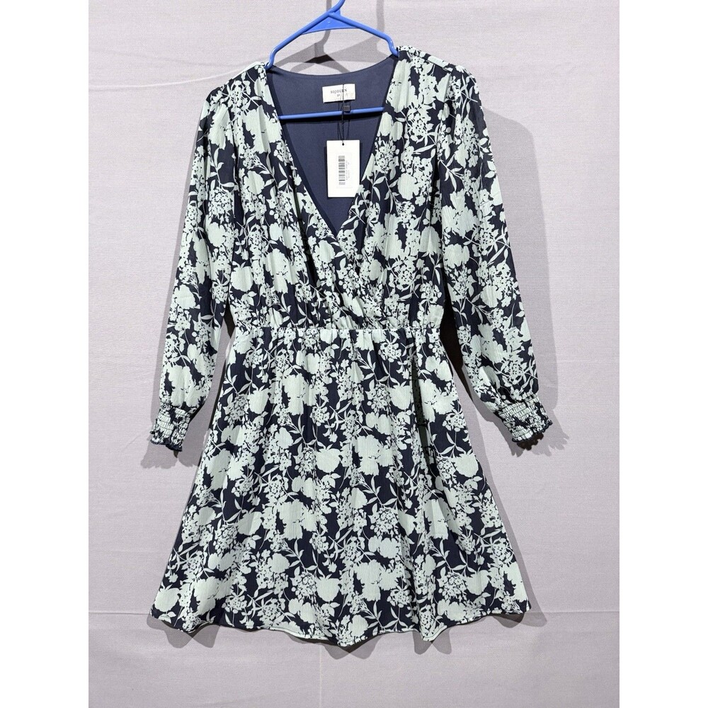 Sojourn V-neck Silhouette Floral Dress Long Sleeve Elastic Cuff Small Petite